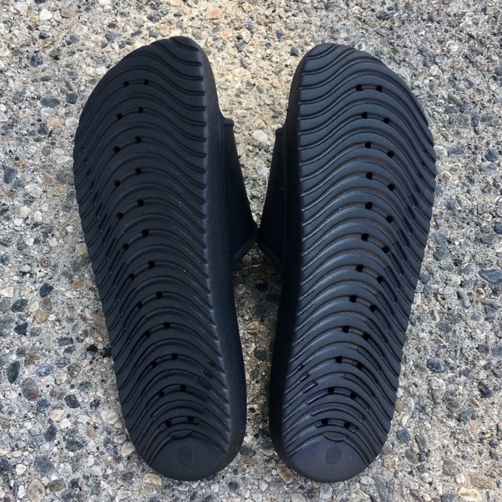 NIKE KAWA SHOWER WATER SANDALS SWOOSH BLACK WHITE WATERPROOF PROOF - Picture 3 of 4